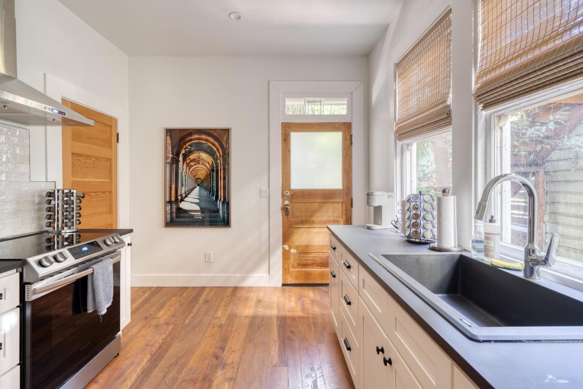 Apartment - The Etourdissante - Forest Park & Local Eats Portland